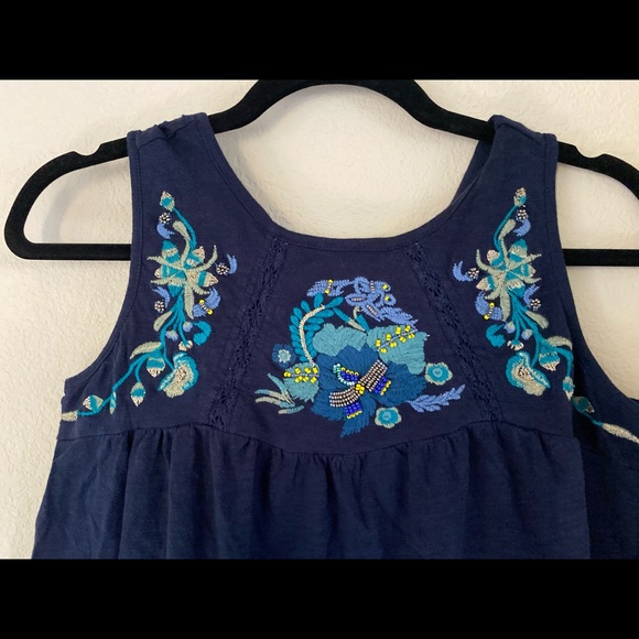 Cupio Navy  Medium top with Blue toned Embroidery - Picture 5 of 8